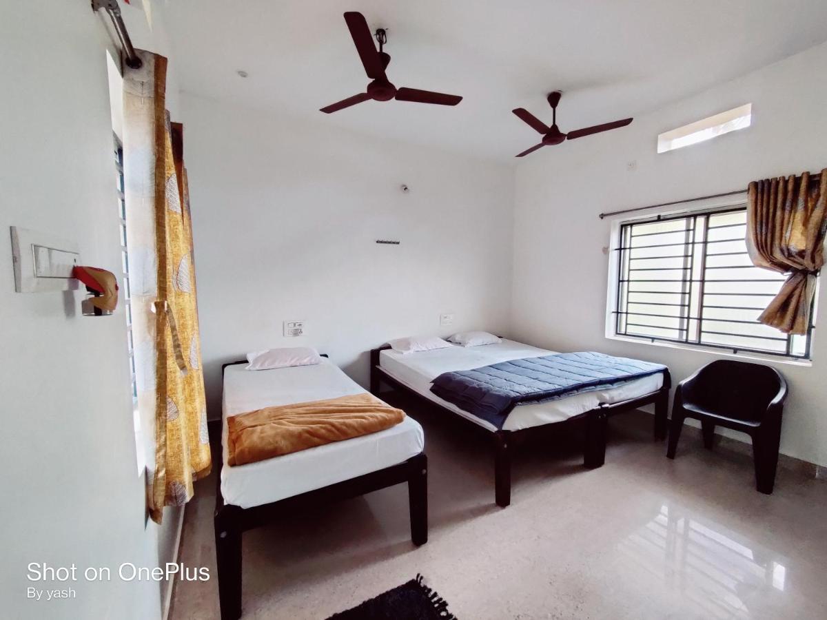 Surya Cafe And Stay Sea View Gokarna  Esterno foto