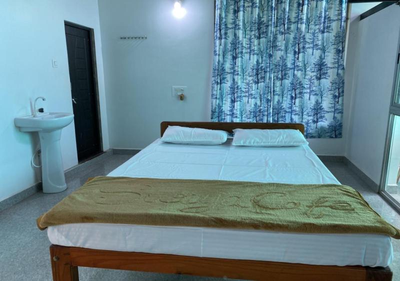 Surya Cafe And Stay Sea View Gokarna  Esterno foto